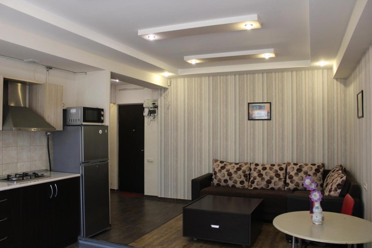 Modern Apartments In The Centre Yerevan Luaran gambar