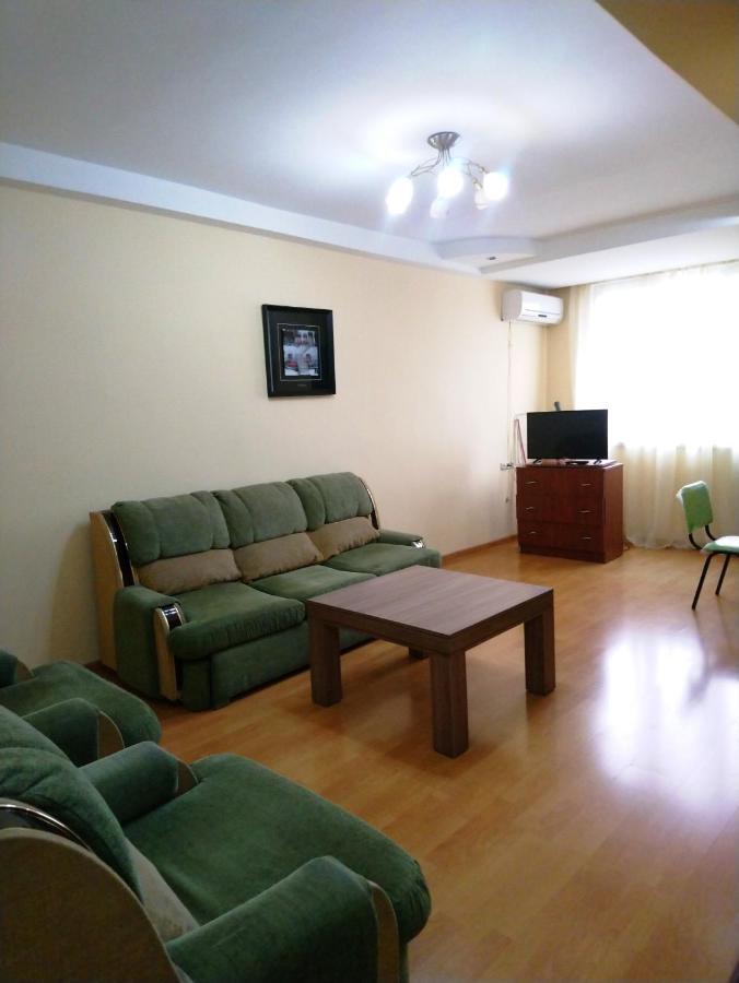 Modern Apartments In The Centre Yerevan Luaran gambar