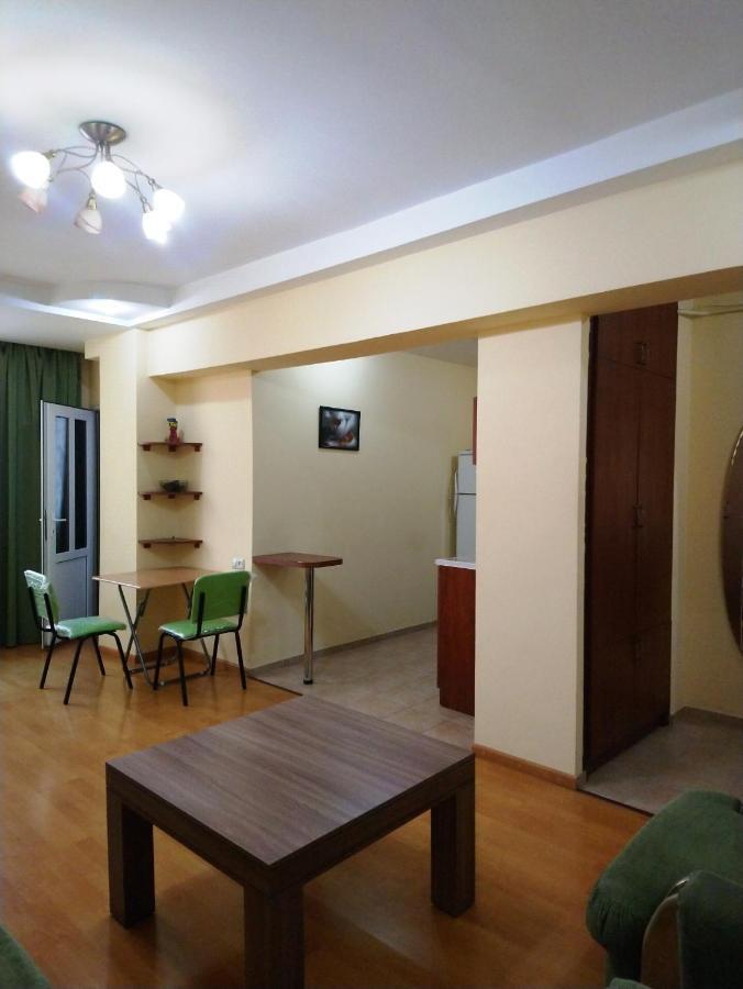 Modern Apartments In The Centre Yerevan Luaran gambar